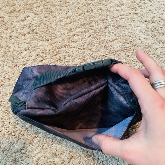 Thirty-One Go-To Snack Box - Picture 2 of 9